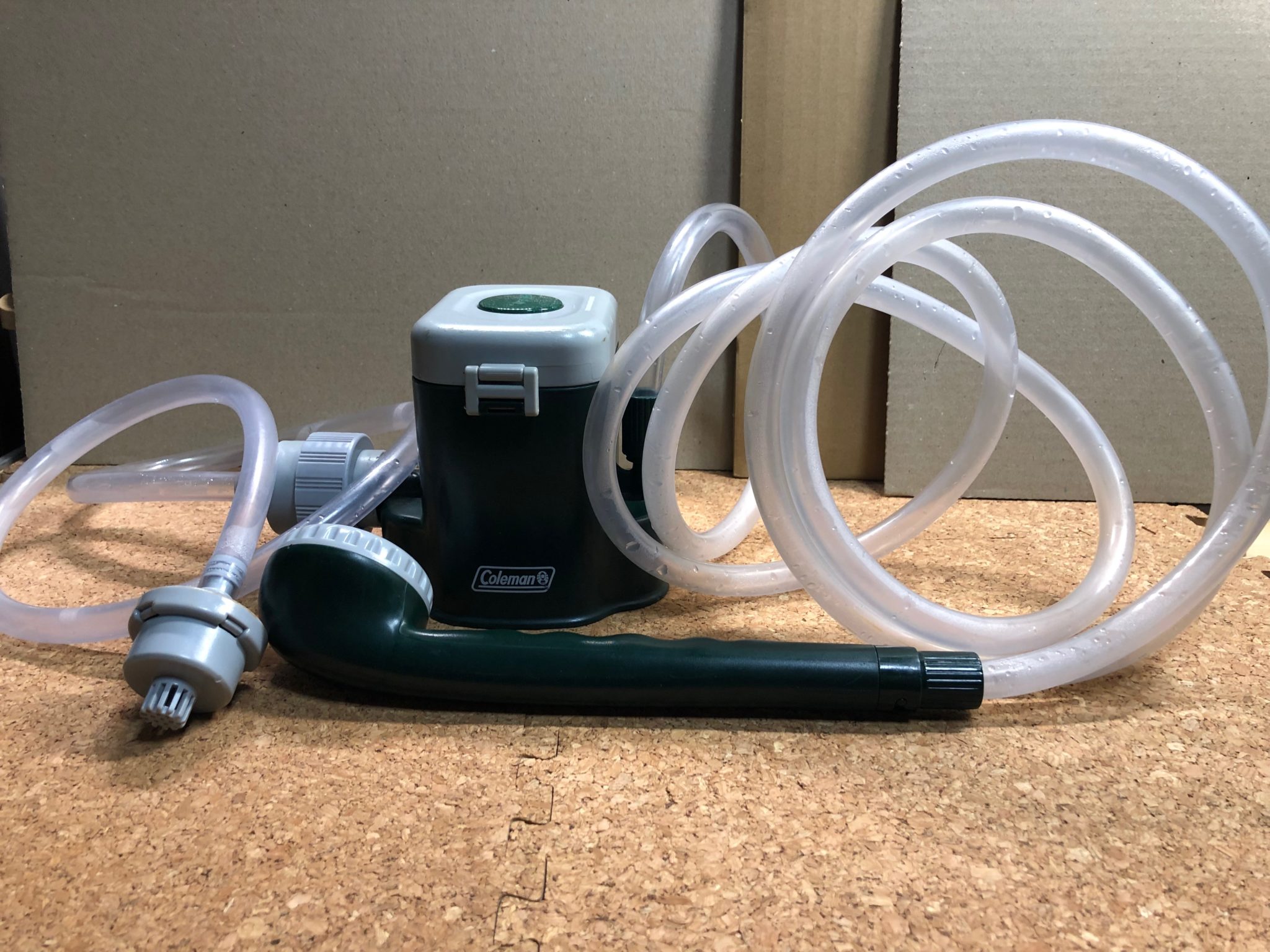 乾電池でシャワーが浴びれる コールマンポータブルシャワーってどう Outdoor Fan 乾電池でシャワーが浴びれる コールマンポータブルシャワーってどう Outdoor Fan